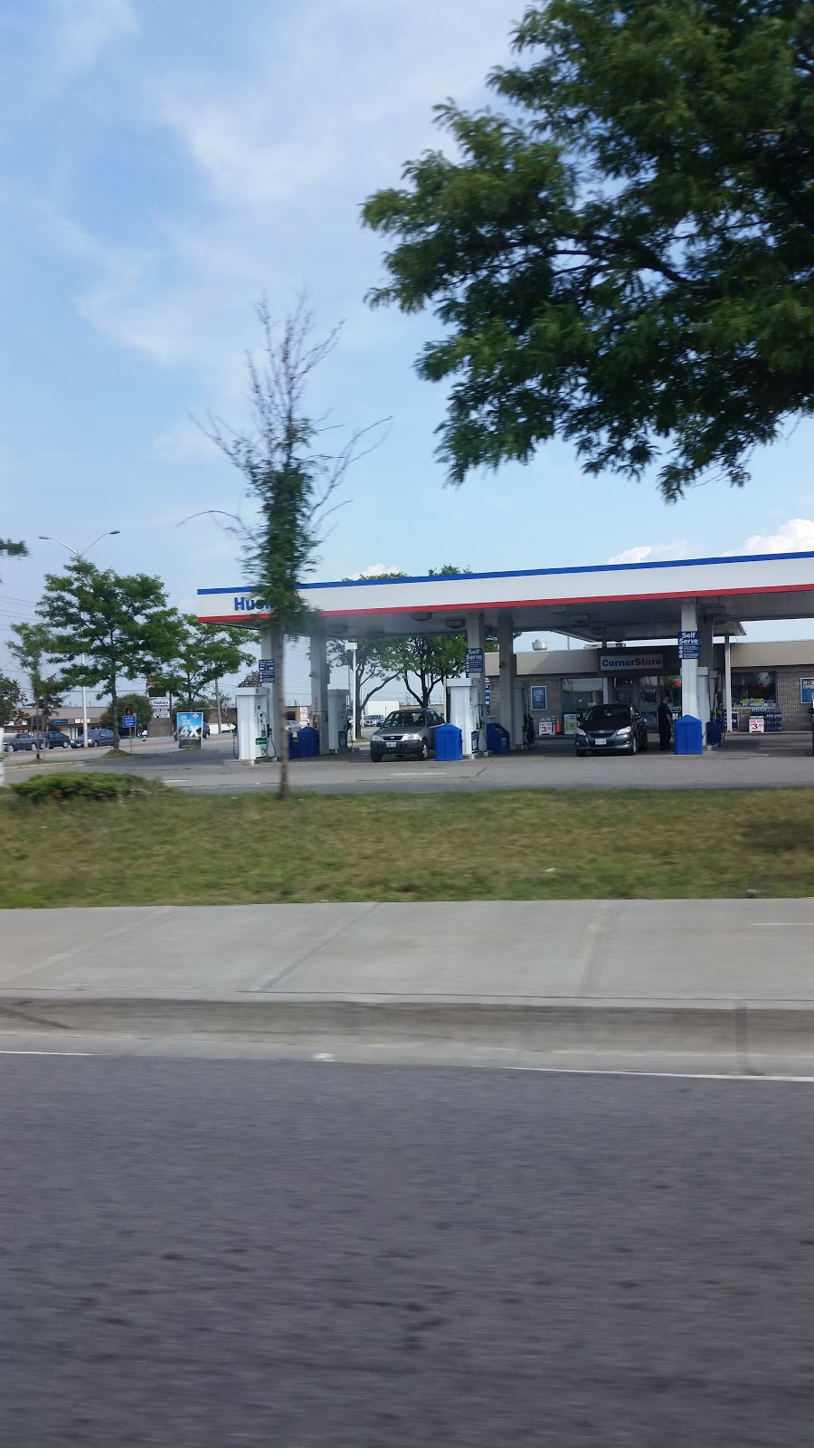 HUSKY | 7998 Dixie Rd, Brampton, ON L6T 4K7, Canada | Phone: (905) 457-1918
