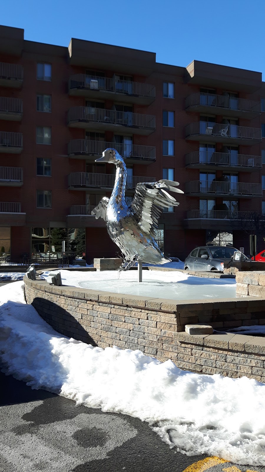 Residence Les Marronniers | 1500 Montée Monette, Laval, QC H7M 5C9, Canada | Phone: (514) 858-1500