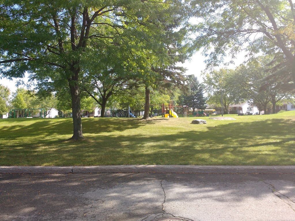 Parc Longchamps | Rue Longchamps, Terrebonne, QC J6W, Canada | Phone: (450) 961-2001