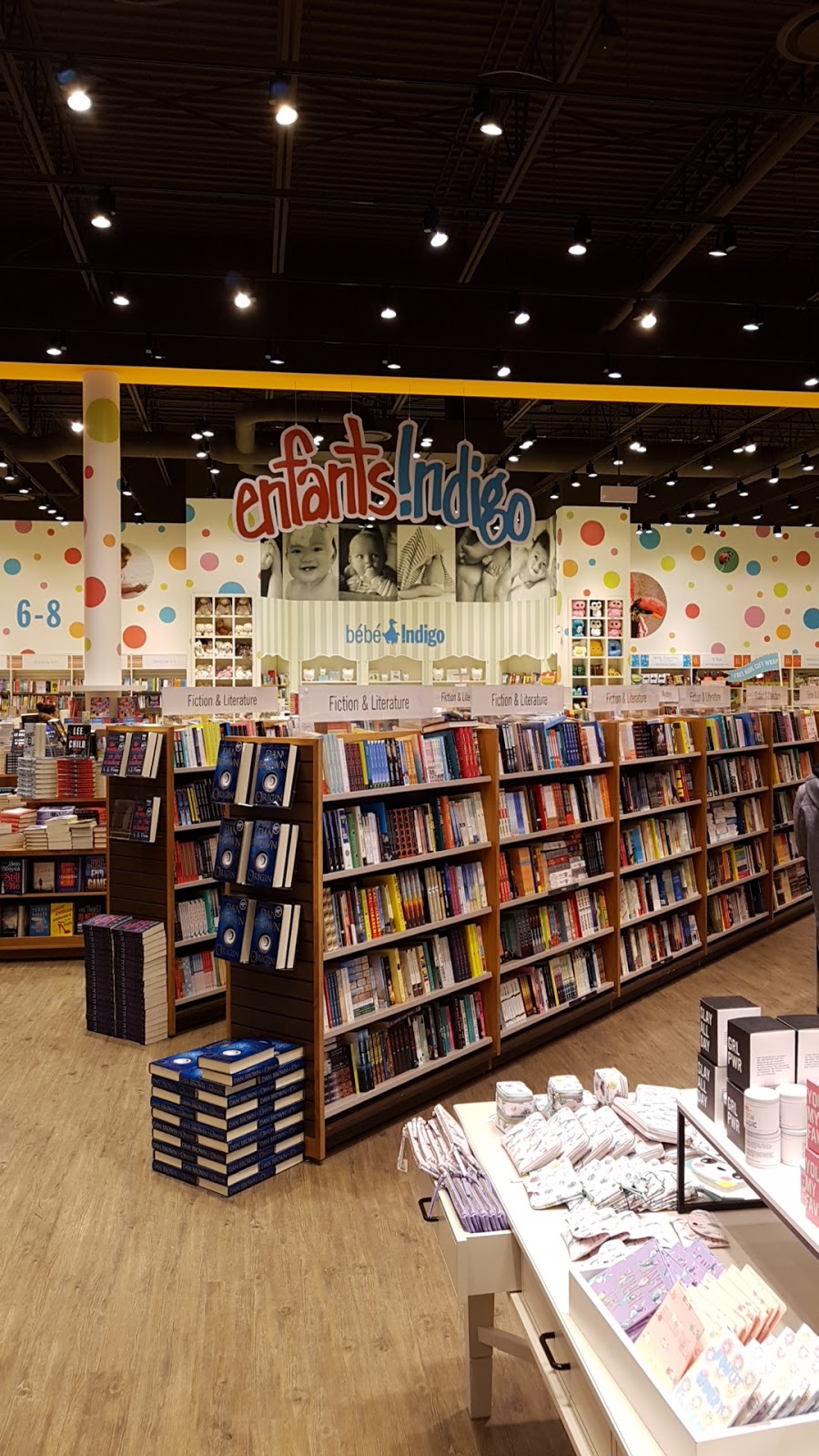 Indigo | 900 Le, Blvd le Corbusier, Laval, QC H7N 0A9, Canada | Phone: (450) 686-4801