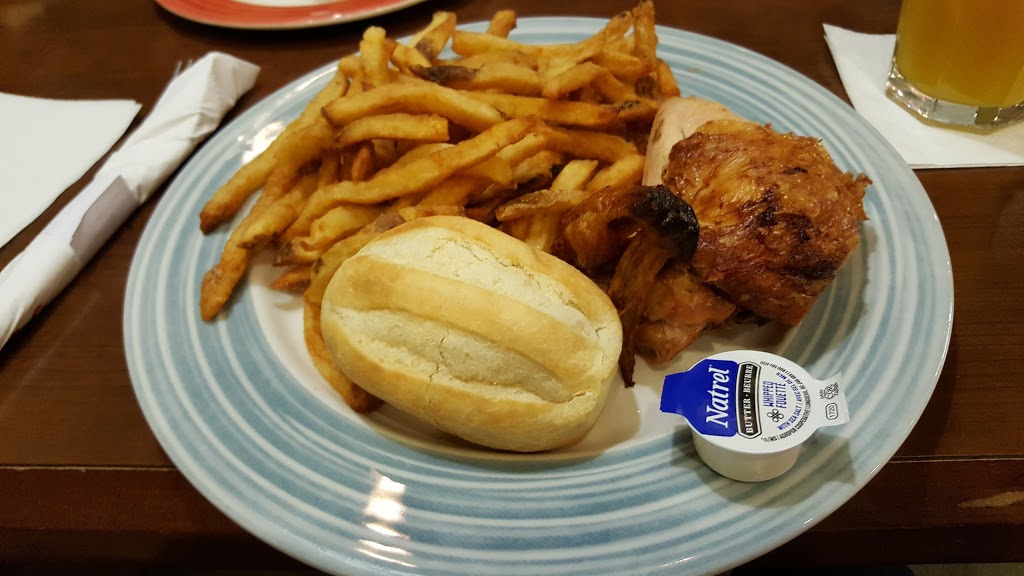 Swiss Chalet Rotisserie & Grill | 560 Fairway Rd S, Kitchener, ON N2C 1X3, Canada | Phone: (519) 894-1311