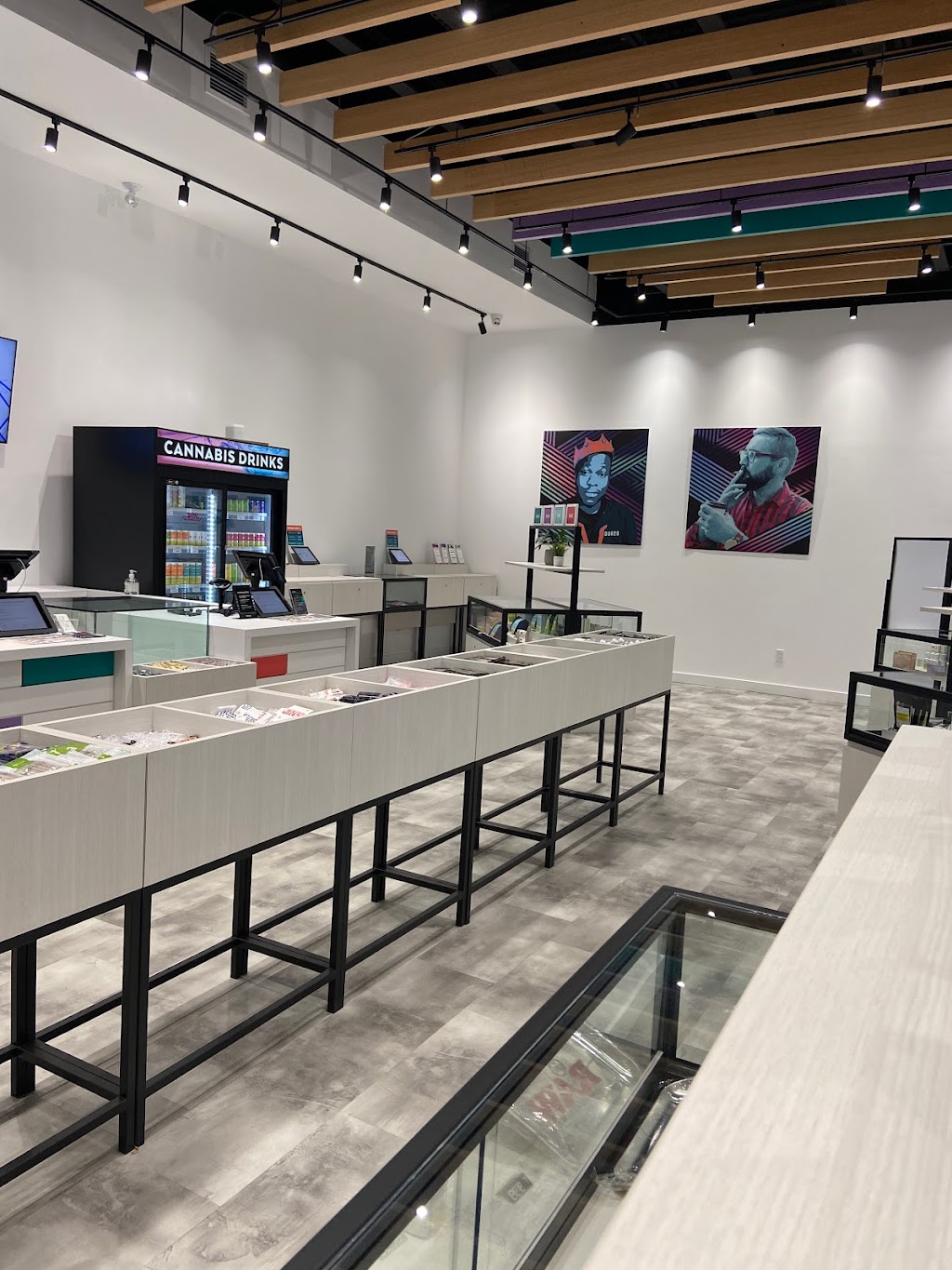 FOUR20 Kitchener | 123 Pioneer Dr, Kitchener, ON N2P 2A3, Canada | Phone: (519) 340-1562