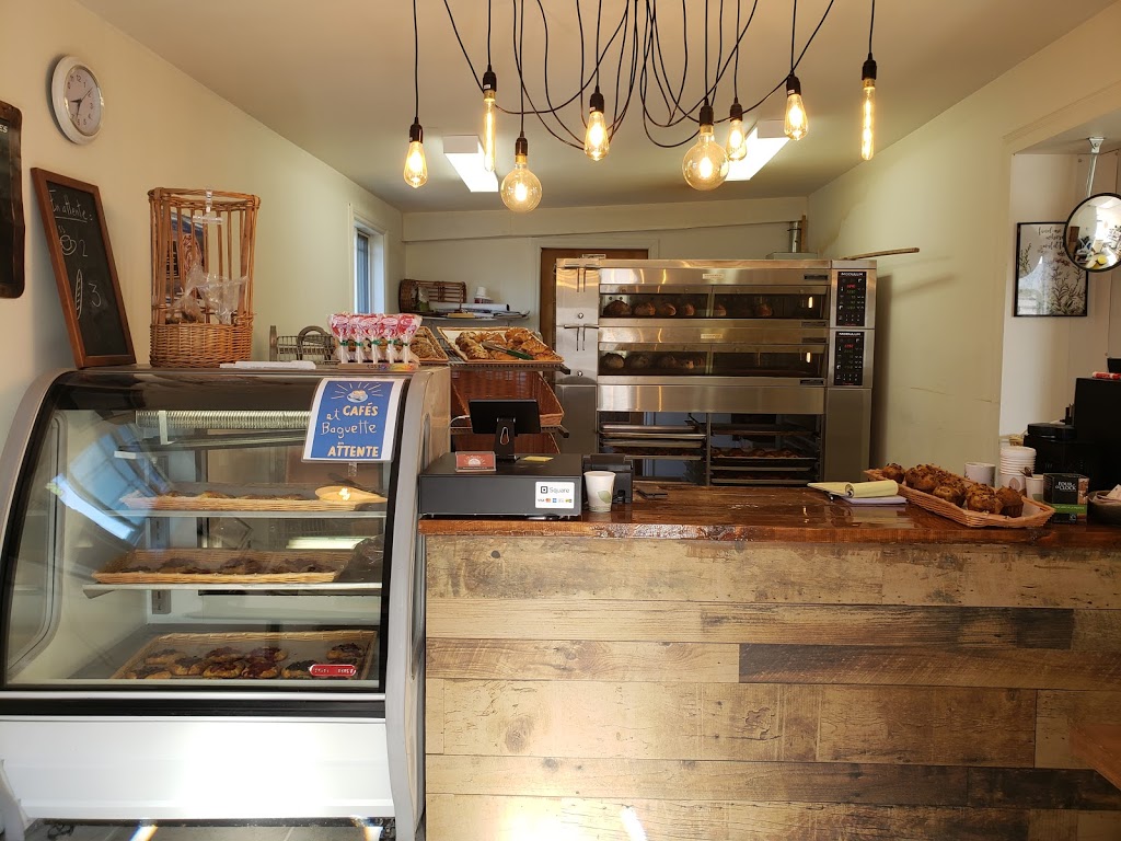 Des Pains & des Roses | 399b 2e Av, Weedon, QC J0B 3J0, Canada | Phone: (819) 993-2838