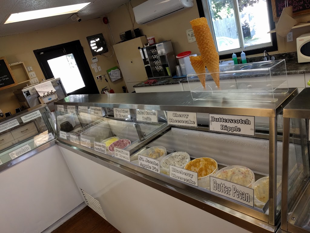 Simply Scoops | 38 Robinson St, Port Burwell, ON N0J 1T0, Canada | Phone: (519) 874-1390