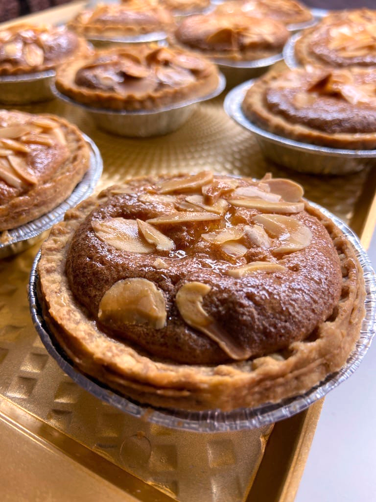 Boulangerie La Notre | 15216 Rue de St Augustin, Mirabel, QC J7N 1X1, Canada | Phone: (514) 325-3441