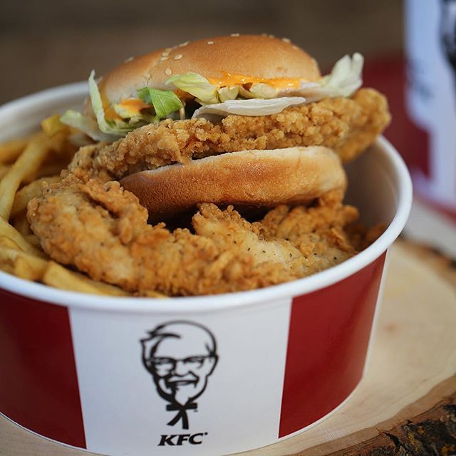 KFC | 333 96 Ave NE UNIT 8110, Calgary, AB T3K 0S3, Canada | Phone: (403) 764-8110
