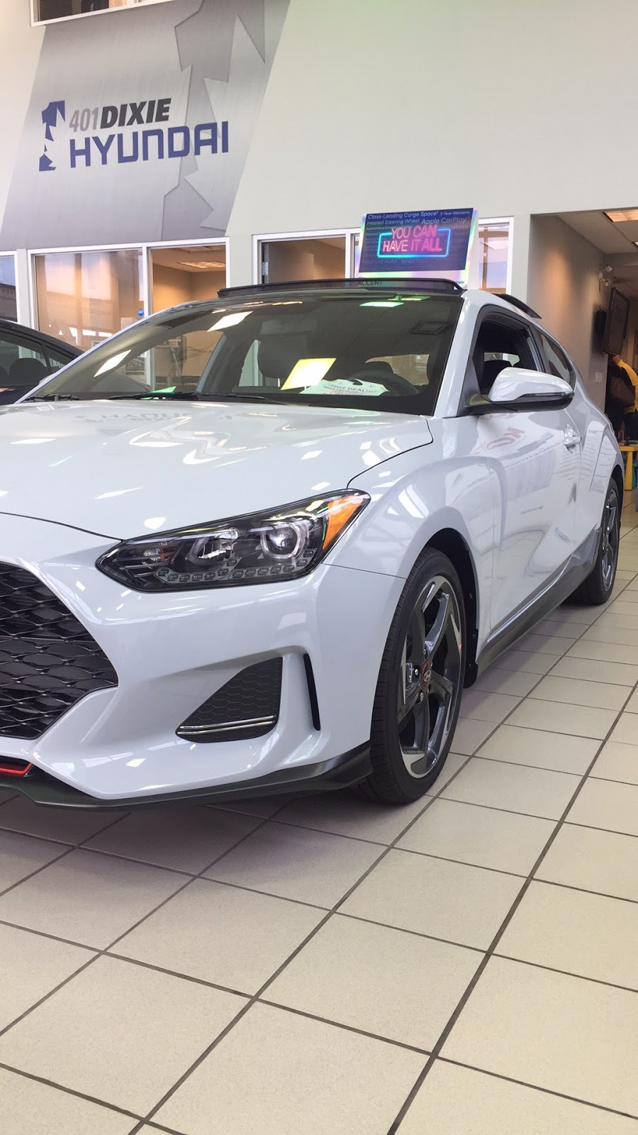 401 Dixie Hyundai | 1800 Toyo Circle, Mississauga, ON L4W 0E7, Canada | Phone: (905) 238-8080
