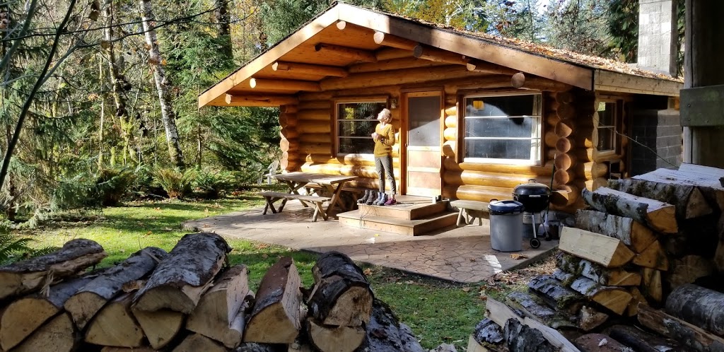 The Logs at Canyon Creek | 7577 Canyon View Dr, Deming, WA 98244, USA | Phone: (360) 599-2711