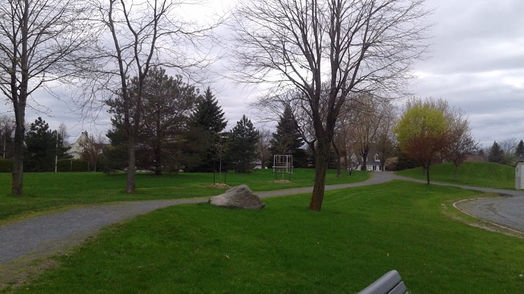 Parc Marguerite-A.-Tellier | Rue du Perche, Boucherville, QC J4B 6K5, Canada