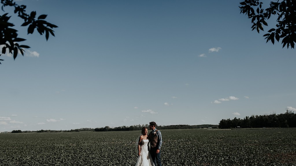 Sarah Mavro Photography | 13007 208 St NW, Edmonton, AB T5S 0L5, Canada | Phone: (780) 863-5599