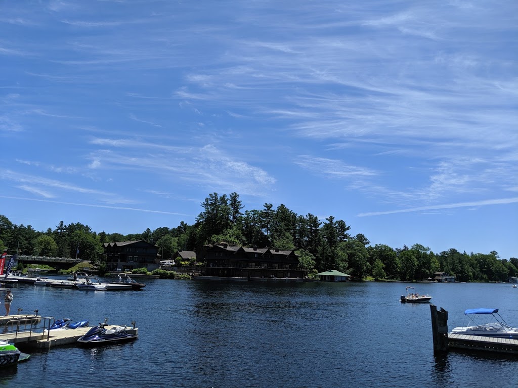 Muskoka Bear Wear - PORT CARLING (CLOSED FOR THE SEASON) | 119 Medora St, Port Carling, ON P0B 1J0, Canada | Phone: (705) 765-3904