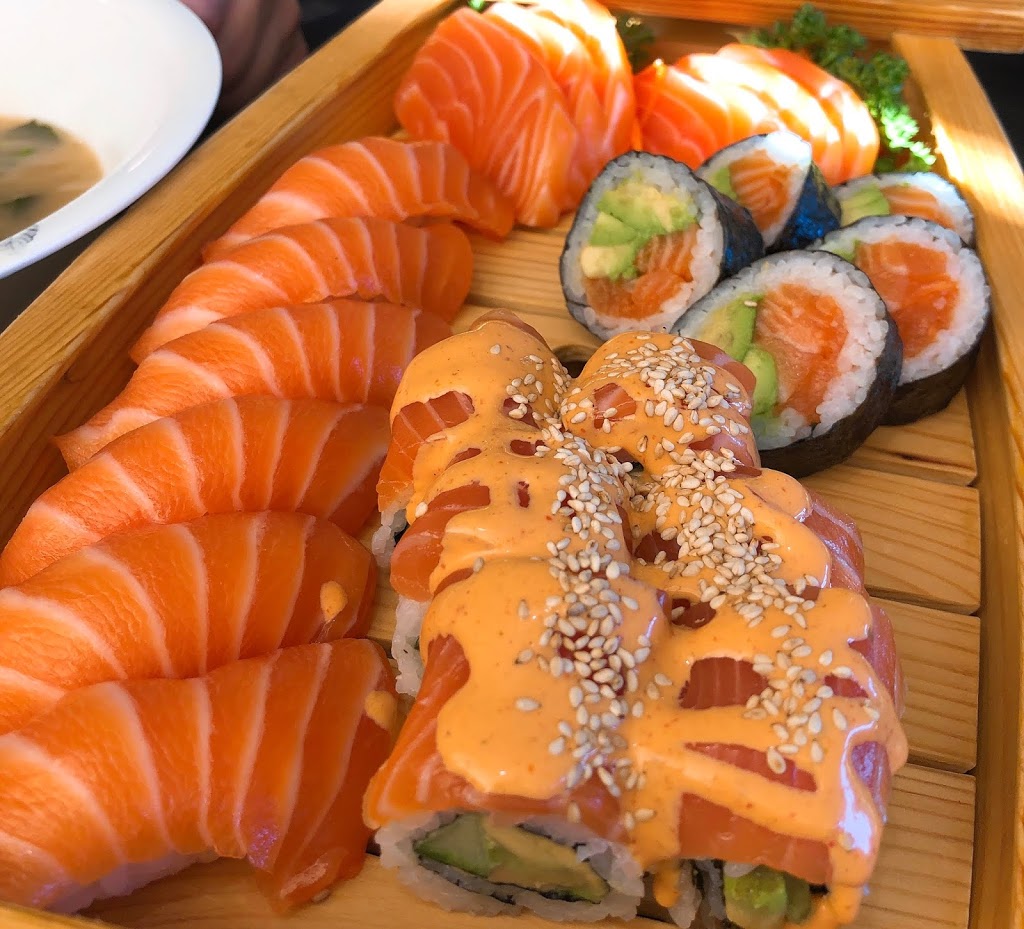 Masa Sushi Restaurant | 722 85 St SW #301, Calgary, AB T3H 4C7, Canada | Phone: (587) 352-6928