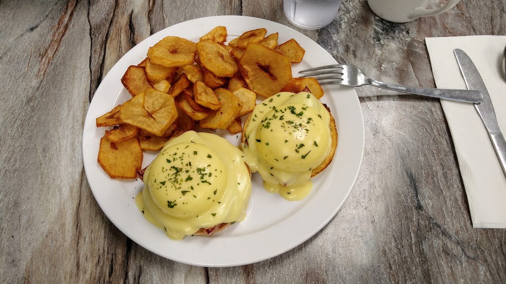 La Riva Grill | 9417 Rue Main, Richibucto, Saint-Charles, NB E4W 4B7, Canada | Phone: (506) 523-7482
