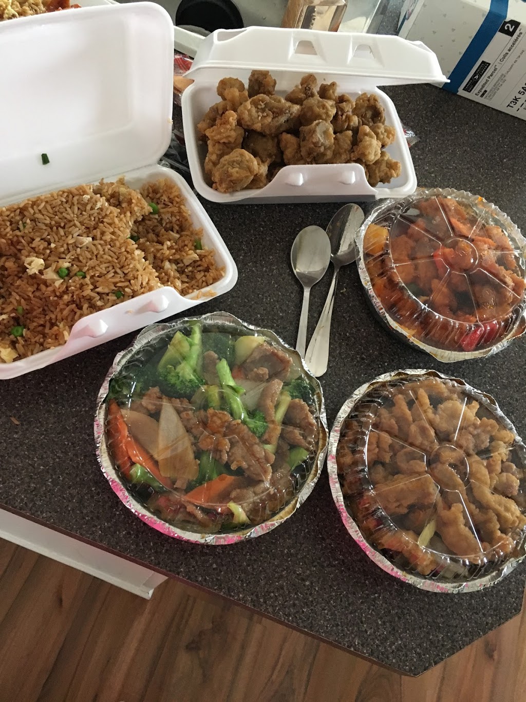 Imperial Dynasty Restaurant | 500 Country Hills Blvd NE, Calgary, AB T3K 5G9, Canada | Phone: (403) 226-6277
