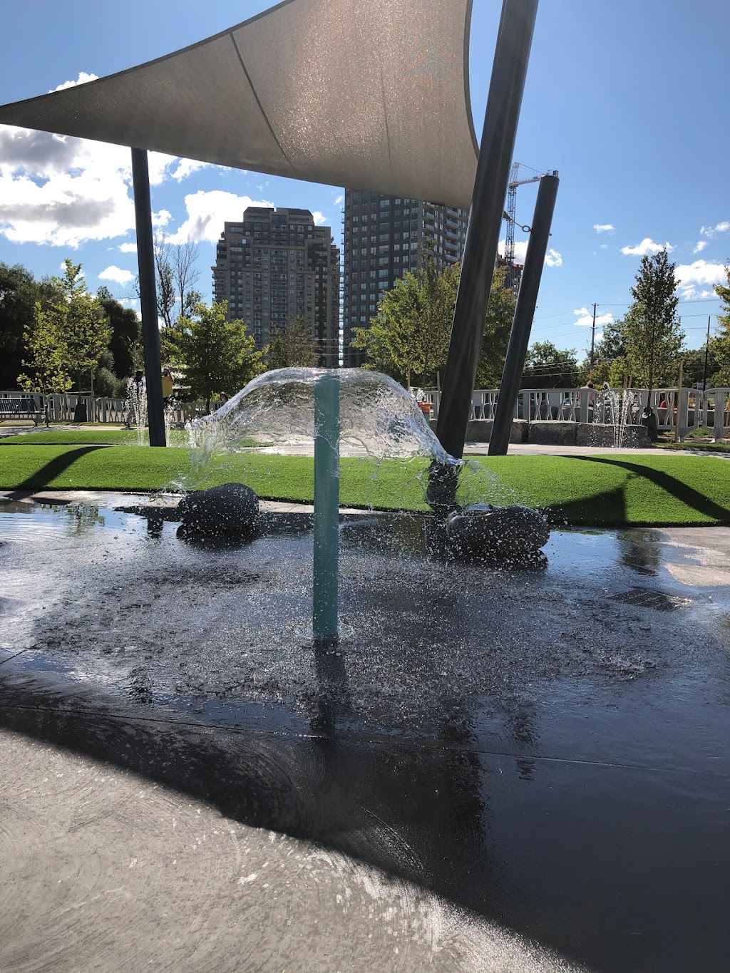 Waterloo Park West Splash Pad | 100 Father David Bauer Dr, Waterloo, ON N2J 4A8, Canada | Phone: (519) 886-2310