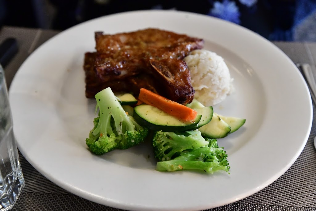 La Piazzetta Ristorante | 8900 Woodbine Ave, Markham, ON L3R 5K6, Canada | Phone: (905) 513-3939