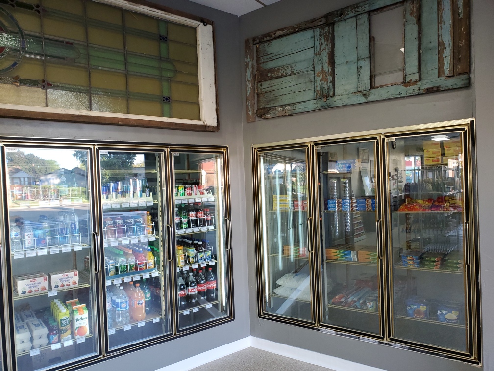 Oakridge Variety | 60 Danforth Rd, Scarborough, ON M1L 3W4, Canada | Phone: (416) 686-2352