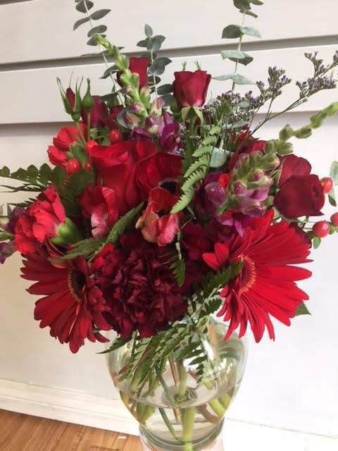 Silver Heights Florist | 211 Mt Royal Rd, Winnipeg, MB R3J 2N1, Canada | Phone: (204) 832-7398