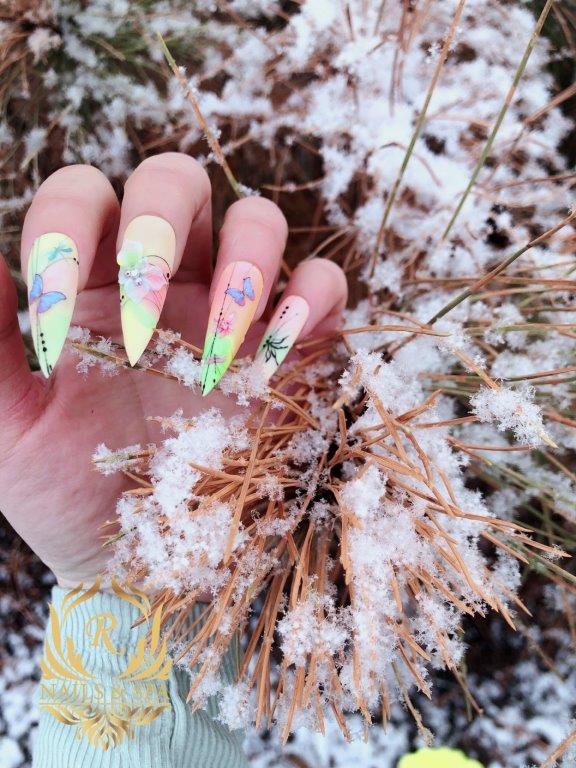 R Nails & Spa | 6484 Cartmell Pl SW, Edmonton, AB T6W 4H8, Canada | Phone: (780) 266-9828