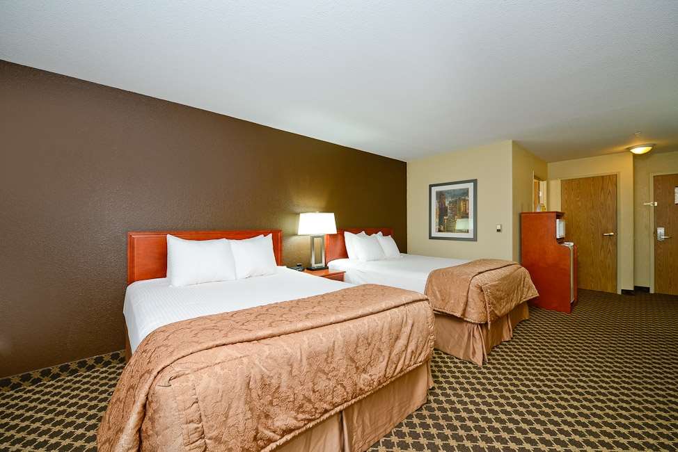 Best Western Strathmore Inn | 550 AB-1, Strathmore, AB T1P 1M6, Canada | Phone: (403) 934-5777