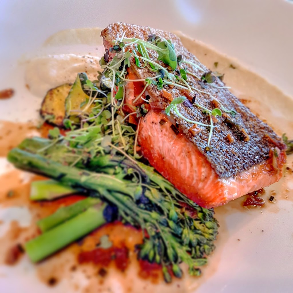 Blue Crab Seafood House | 146 Kingston St, Victoria, BC V8V 1V4, Canada | Phone: (250) 480-1999