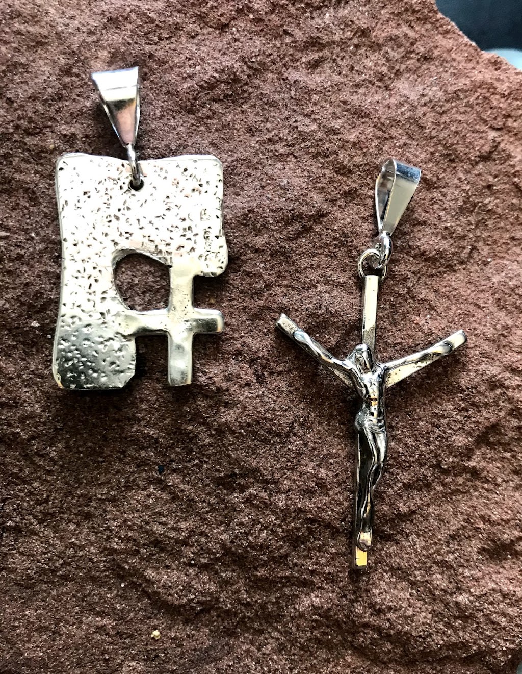 A Handmade Cross | 24 Bradin Street, Victoria, PE C0A 2G0, Canada | Phone: (902) 940-2490