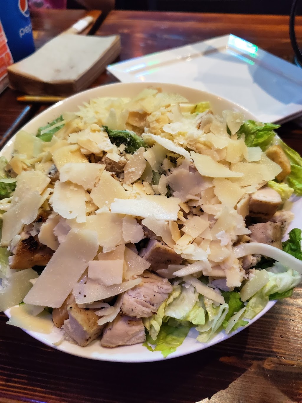 Leos Pizzeria | 2220 Southwestern Blvd, West Seneca, NY 14224, USA | Phone: (716) 674-8888