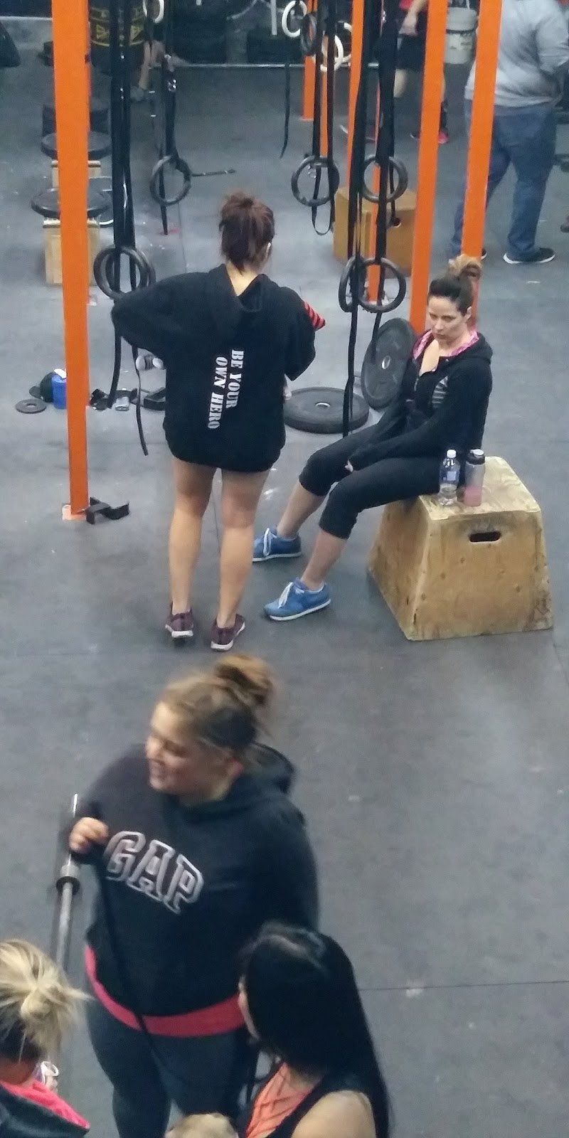 Crossfit Chateauguay | 2465 Boulevard Ford #202, Châteauguay, QC J6J 4Z2, Canada | Phone: (514) 656-5051