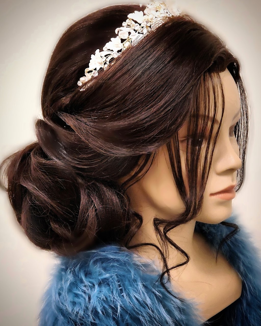 Ivana Hair Design | 1074 Raintree Ln, Mississauga, ON L5H 4A2, Canada | Phone: (647) 779-9203