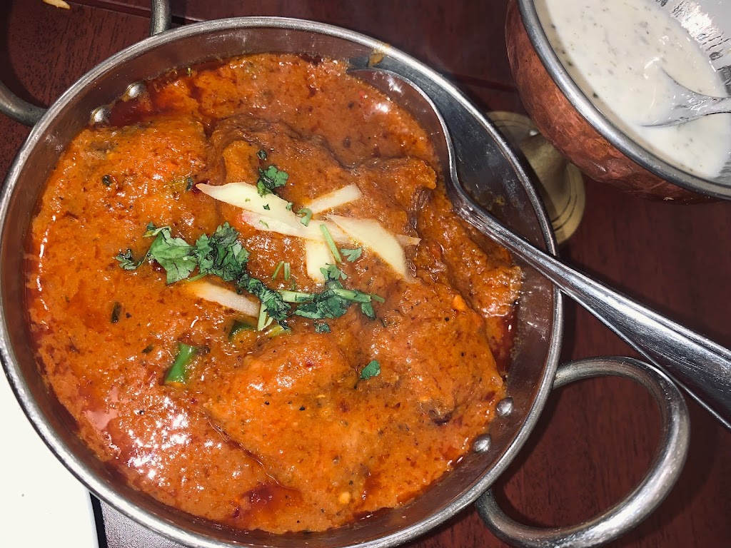 Restaurant Tandoor Plus | 1720 Rue Oxford, Saint-Laurent, QC H4L 1B6, Canada | Phone: (514) 332-2121
