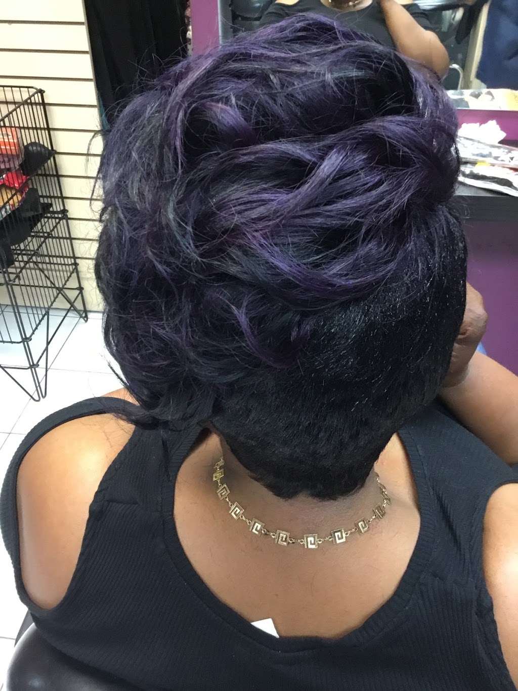 Salon De Beauté Vicky | 4318 Boul Henri-Bourassa E, Montréal-Nord, QC H1H 1L8, Canada | Phone: (514) 327-7754