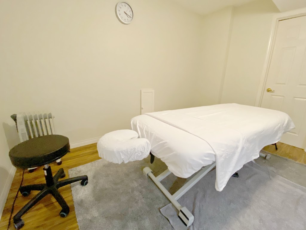Noreen Massage Clinic | 243 Hamptons Terrace NW, Calgary, AB T3A 5R5, Canada | Phone: (587) 439-9986