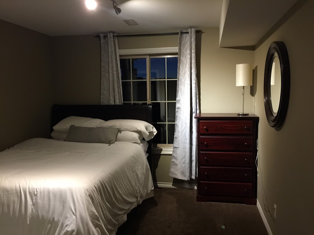 Kelowna Chateau B&B | 543 Gowen Pl, Kelowna, BC V1W 5B4, Canada | Phone: (604) 803-8910