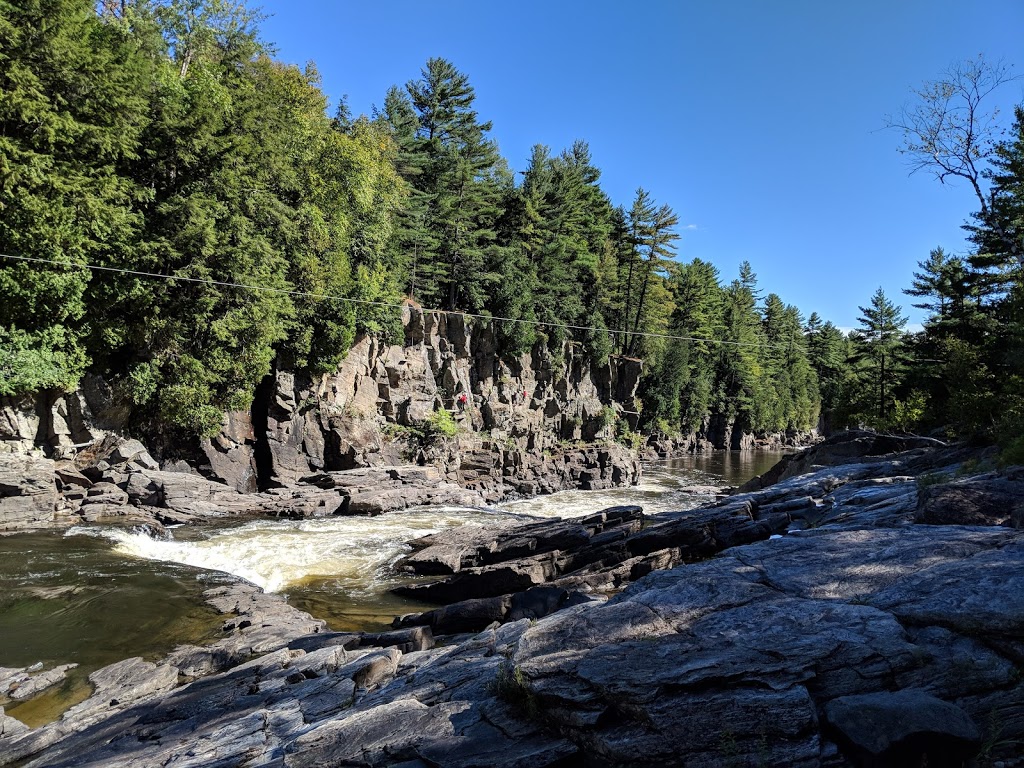 River Park Batiscan - Sector Dam / Via Batiscan | 200 Chemin du Barrage, Saint-Narcisse, QC G0X 2Y0, Canada | Phone: (418) 328-3599