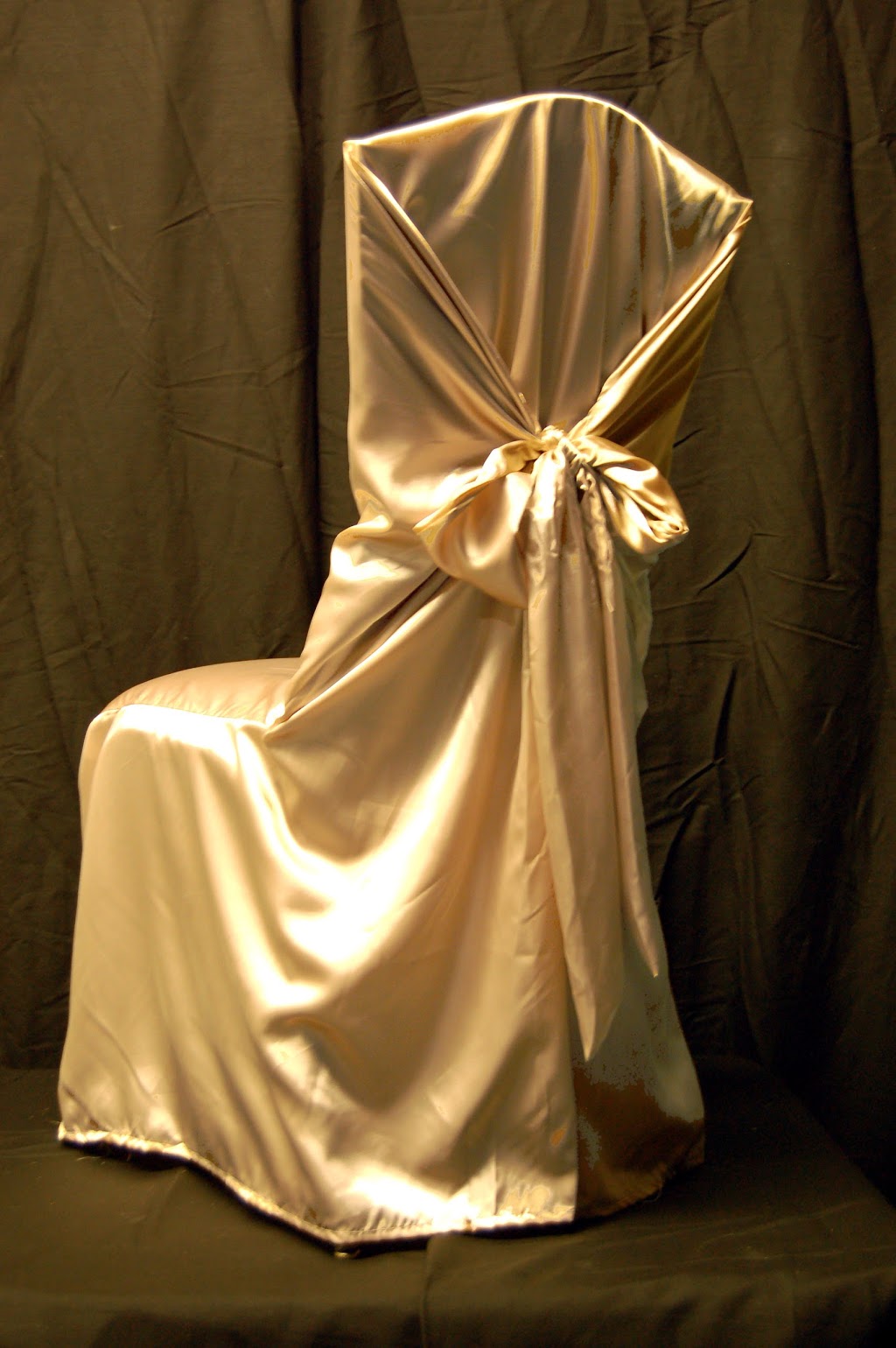 Chair Cover King | 2009 Lawrence Ave W #9, York, ON M9N 3V2, Canada | Phone: (416) 241-3364