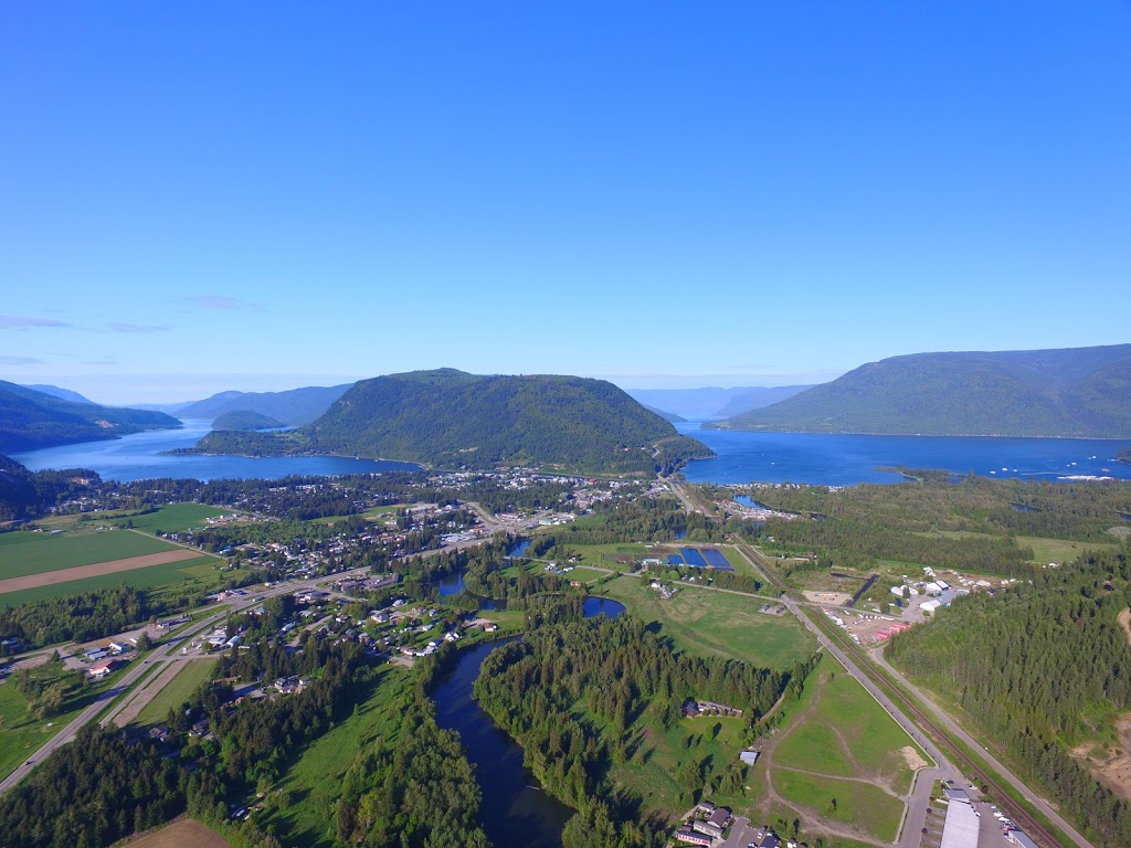RE/MAX at Mara Lake in Sicamous | 1133 Eagle Pass Way, Sicamous, BC V0E 2V0, Canada | Phone: (250) 836-2223