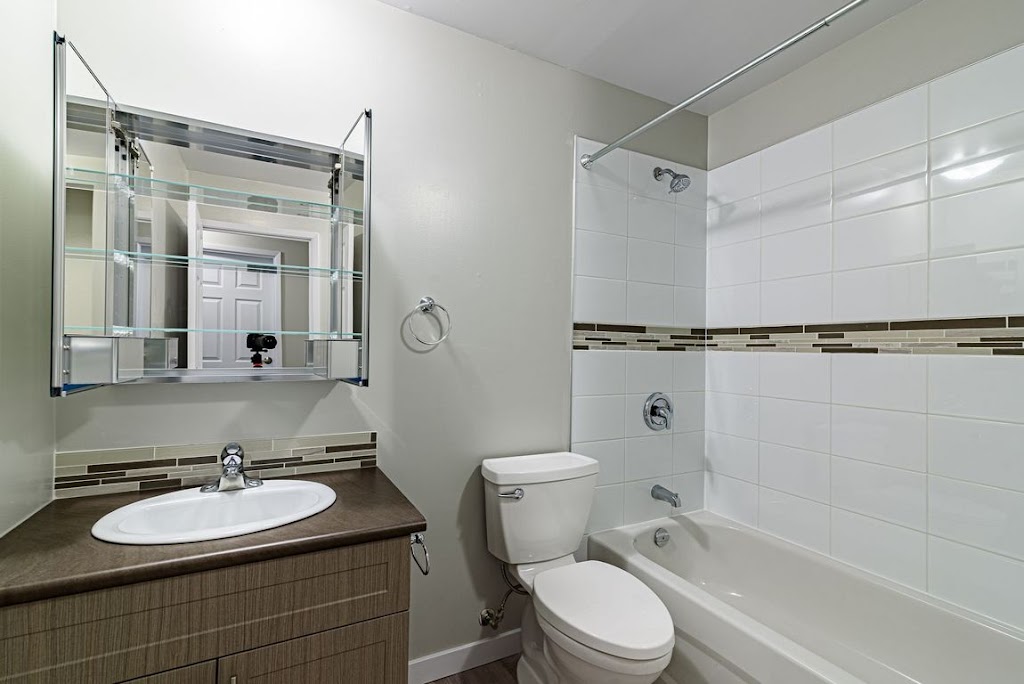 Redfern Gardens | 437 Hamilton Ave, Winnipeg, MB R2Y 2C6, Canada | Phone: (204) 888-8540