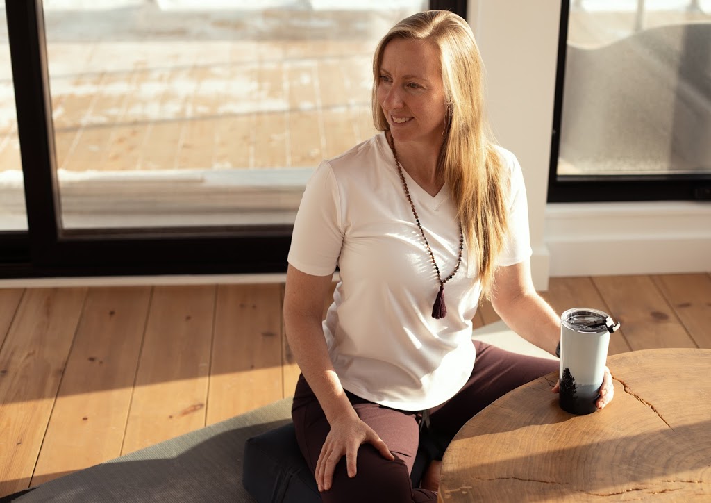 Connexion Yoga | 1575 QC-117, Mont-Tremblant, QC J8E 2X9, Canada | Phone: (819) 790-9537