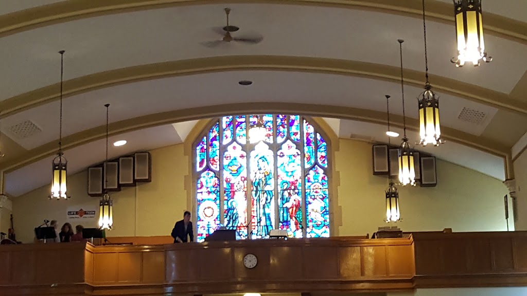 St Gertrudes Catholic Church | 690 King St E, Oshawa, ON L1H 1G5, Canada | Phone: (905) 433-0828