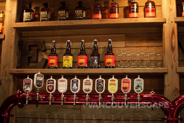 Lions Bay General Store and Cafe | 350 Centre Rd, Lions Bay, BC V0N 2E0, Canada | Phone: (604) 921-2208