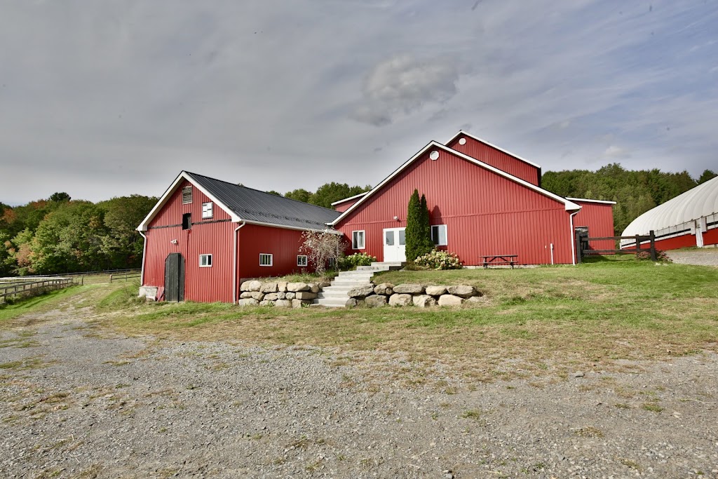 Equestrian Center Le Havre | 1471 Bd Jean-Jacques-Bertrand, Cowansville, QC J2K 3G8, Canada | Phone: (514) 885-6234