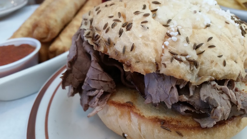 Rays Diner and tavern | 1694 Lake Rd, Youngstown, NY 14174, USA | Phone: (716) 745-3657