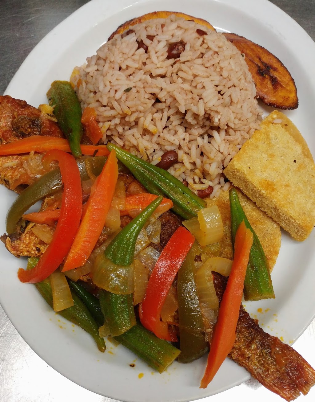 ONESTOP CARIBBEAN CUISINE | 334 Rue Saint-Jacques, Lachine, QC H8R 1E2, Canada | Phone: (514) 360-4343