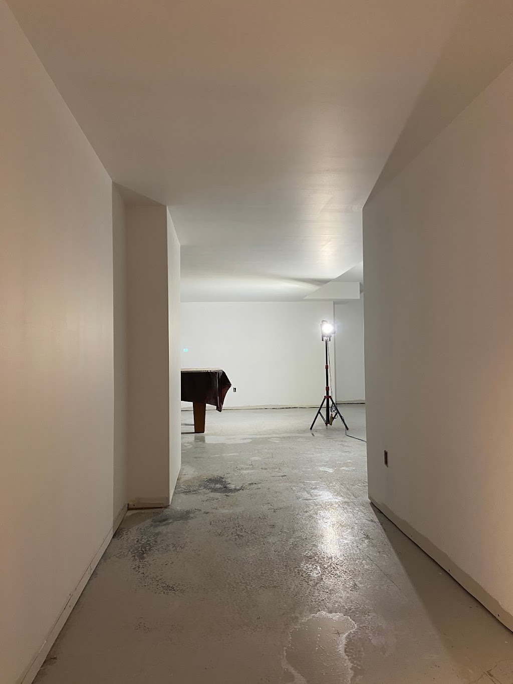 Roblin Drywall | 3561 County Rd 4, Newburgh, ON K0K 2S0, Canada | Phone: (613) 328-6263