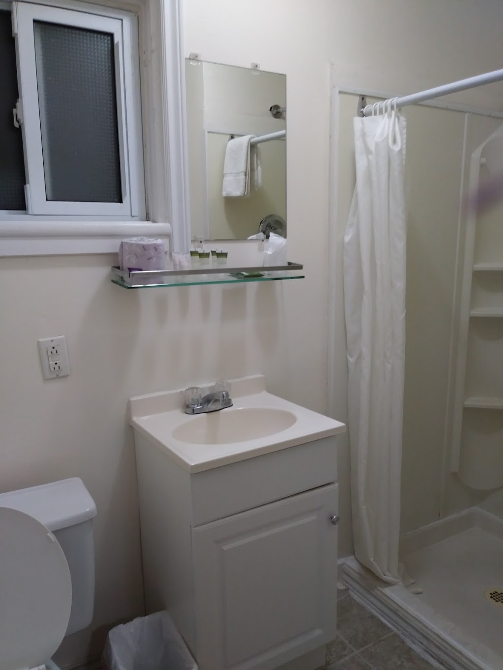 Maplewood Motel | 319 Goderich St, Port Elgin, ON N0H 2C1, Canada | Phone: (519) 832-2467