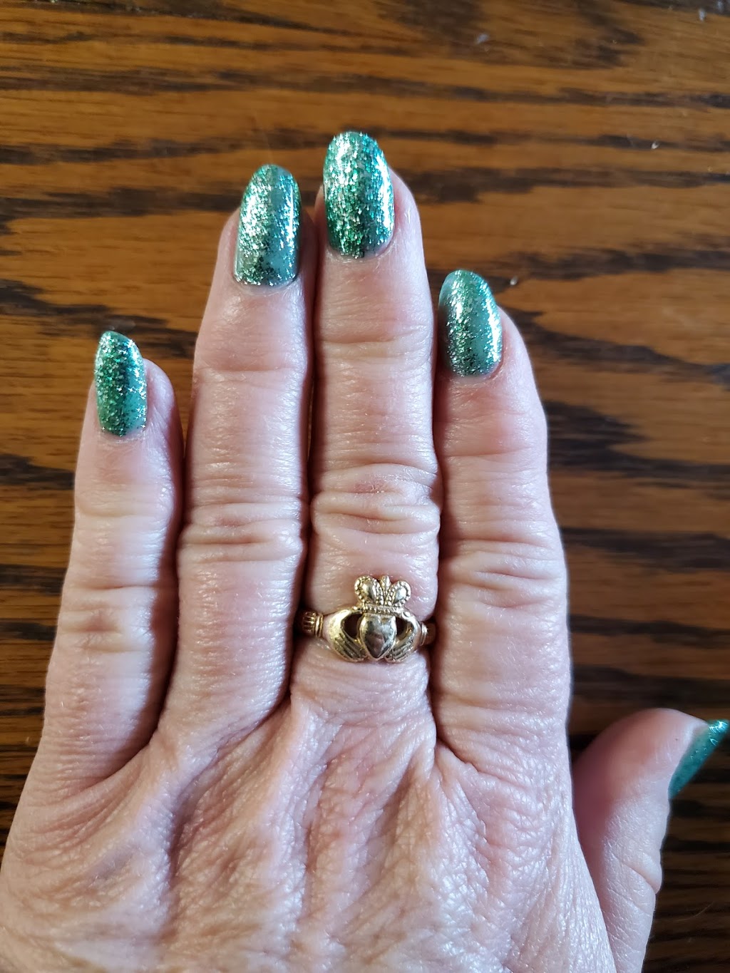 Angel Nails | 500 Willow Rd, Guelph, ON N1H 7G4, Canada | Phone: (519) 763-3533