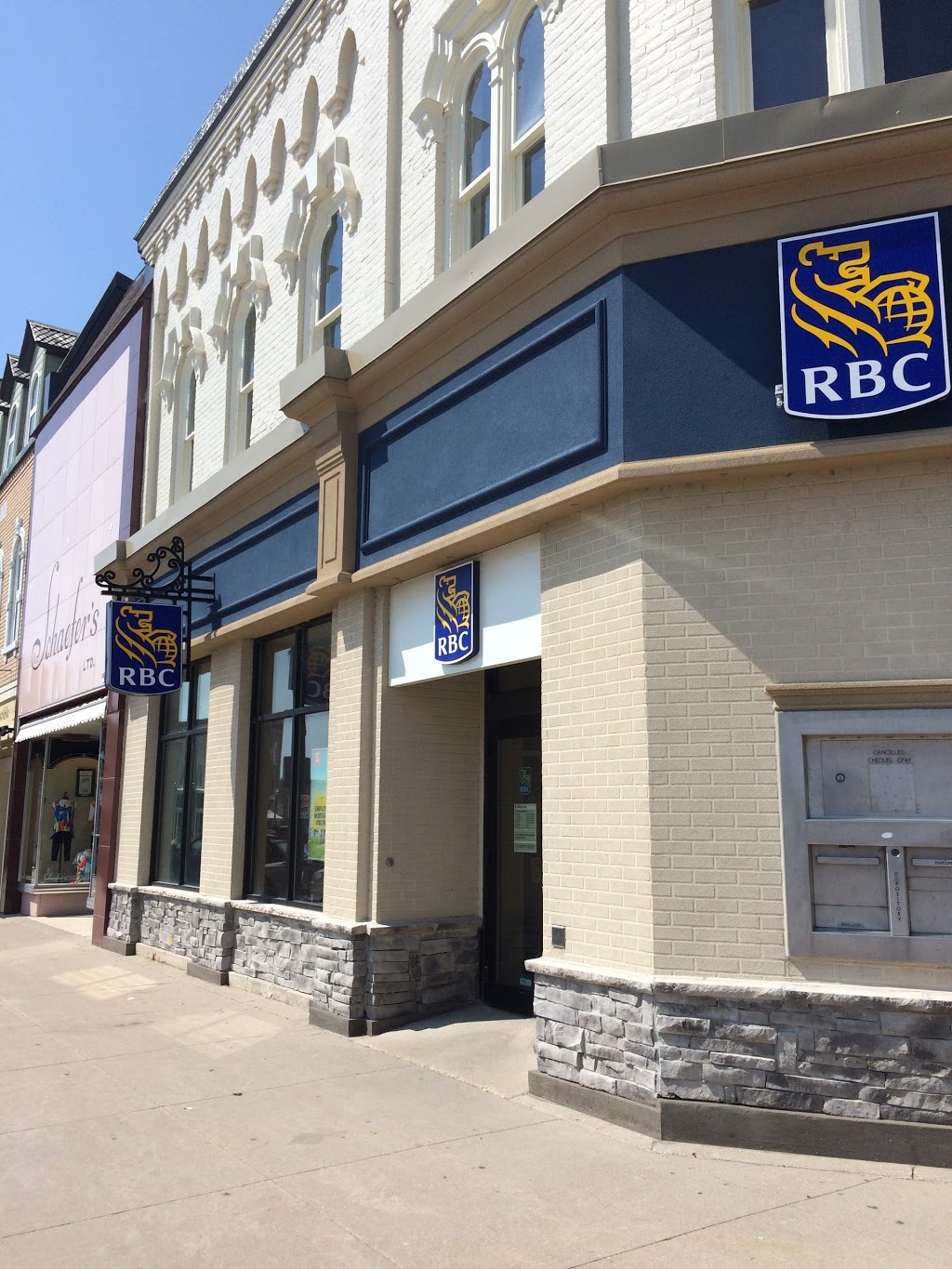 RBC Royal Bank | 158 Courthouse Square, Goderich, ON N7A 3Z2, Canada | Phone: (519) 524-2626
