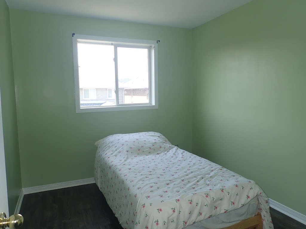 Little Big Painters | 100 Quigley Rd, Hamilton, ON L8K 6J1, Canada | Phone: (905) 928-3176