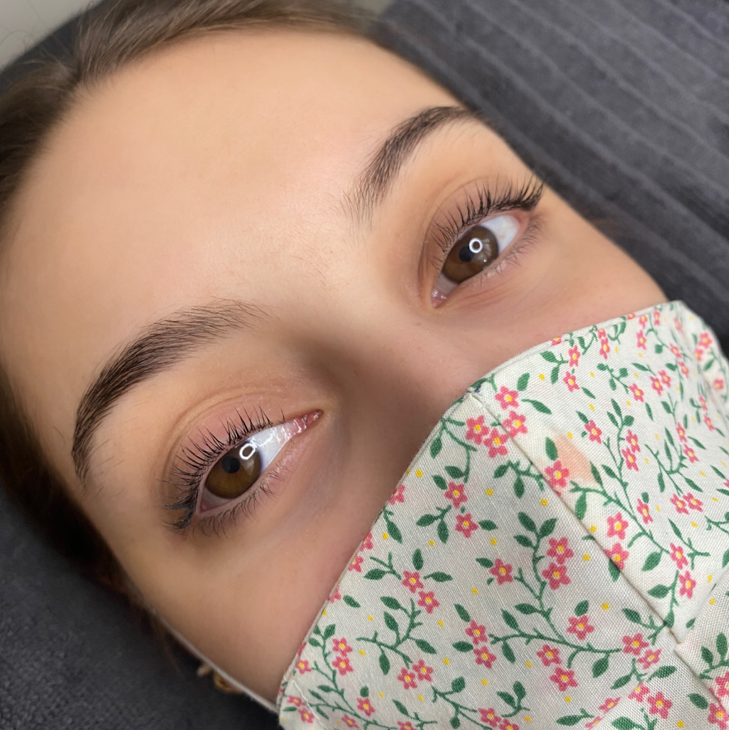 Royal Lashes Studio | 3 Keys Crescent, Guelph, ON N1G 5H9, Canada | Phone: (519) 827-7980