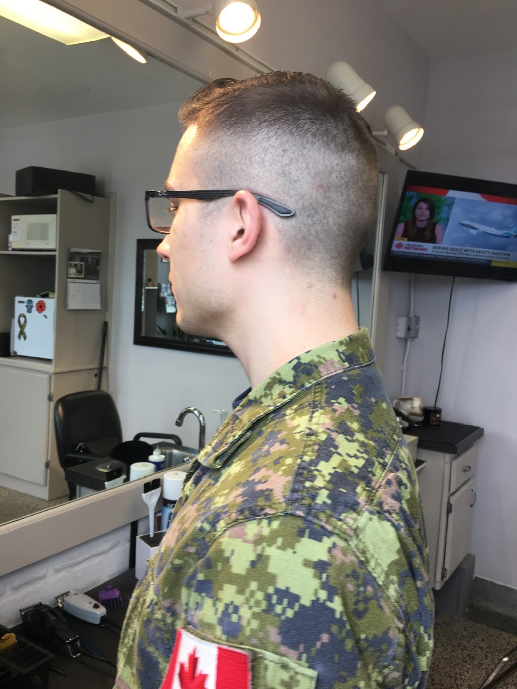 Vimy Barber Shop | 6 Satellite Ave, Kingston, ON K7K 7B4, Canada | Phone: (613) 541-5010